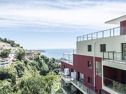 Comfortable Holiday Apartment With Terrace