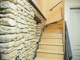 Charming Holiday Home With Private Garden, Bedarrides