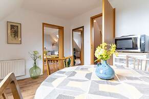 Apartment in Garding With Parking