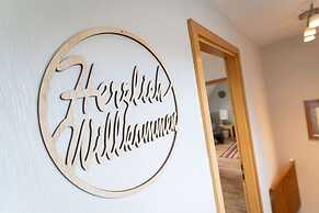 Apartment in Garding With Parking