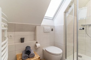 Apartment in Garding With Parking
