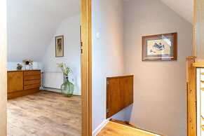 Apartment in Garding With Parking