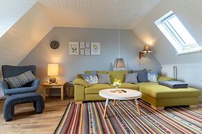 Apartment in Garding With Parking