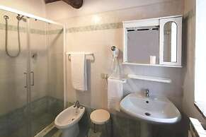 Apartment in Sovicille With Heating