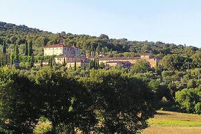Charming Villa in Tuscany With Pool & Views