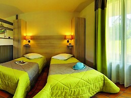 Apartment With Balcony or Terrace