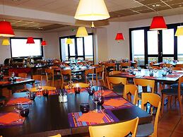 Apartment With Balcony or Terrace