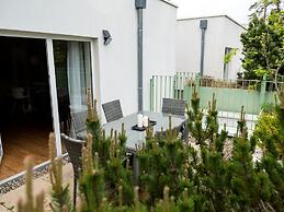 Apartment With Summer Pool, Pogorzelica