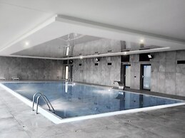 Apartment Overlooking the River, Pool, Dziwnow