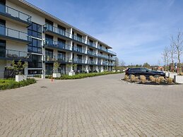 Apartment Overlooking the River, Pool, Dziwnow