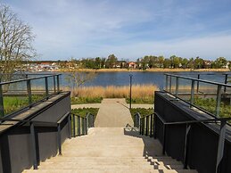 Apartment Overlooking the River, Pool, Dziwnow