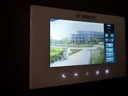 Apartment Overlooking the River, Pool, Dziwnow