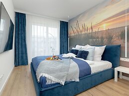 Apartment Overlooking the River, Pool, Dziwnow