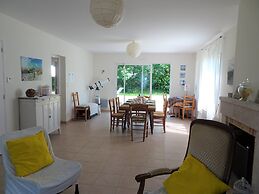 Spacious Holiday Home Located in the Heart of the bay of Mont St Miche