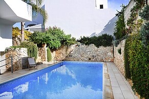 Apartment With Terrace and Communal Pool in Nardo