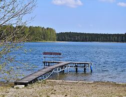 Holiday Home at the Lake in Kiedrowice