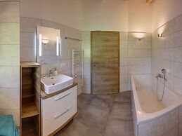 Chalet Gamsknogel mit Privatem Pool