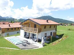 Chalet Gamsknogel mit Privatem Pool