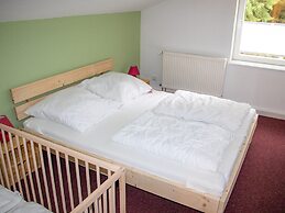 Lovely Apartment in Breitenbrunn With Shared Sauna