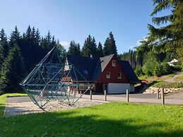 Lovely Apartment in Breitenbrunn With Shared Sauna