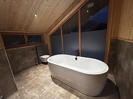 Chalet With Private Sauna House and Garden