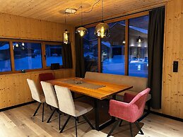 Chalet With Private Sauna House and Garden