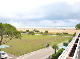 Apartment in Bibione Spiaggia With Balcony