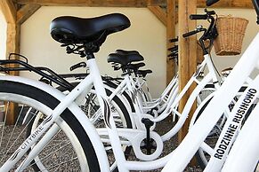 2-bedroom Holiday Cottages, Rusinowo