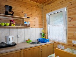 2-bedroom Holiday Cottages, Rusinowo