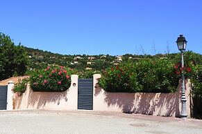 Pretty and Modern Villa With Private Pool, Cavalaire-sur-mer