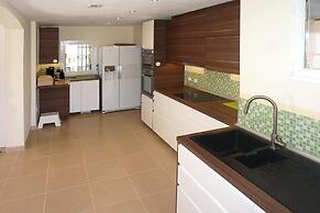 Pretty and Modern Villa With Private Pool, Cavalaire-sur-mer