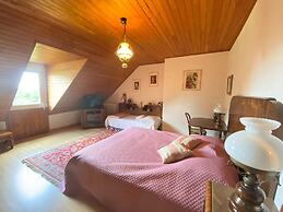 Cottage, St Maurice en Cotentin