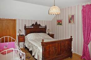 Cottage, St Maurice en Cotentin