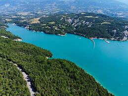 Apartment by Lake Serre-poncon With Pool