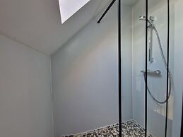 Countryside Holiday Home Near the Beach