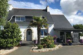 Holiday House With Private Pool in a Shared Property