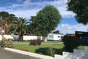 Holiday House With Private Pool in a Shared Property