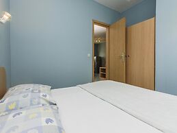Apartment in Nin Near Beach & Pool