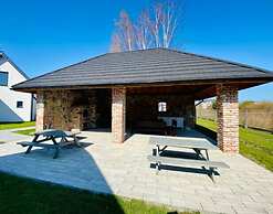 Holiday Cottages, Pool, air Conditioning