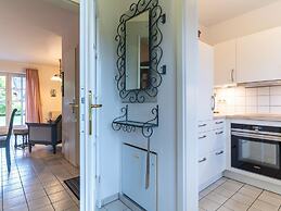 Apartment With Fireplace in a Thatched-roof Condo