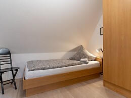 Apartment With Fireplace in a Thatched-roof Condo