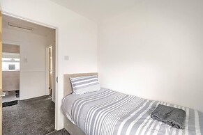 Charming Haven House Right Next To Moss Bank Park