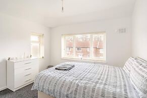 Charming Haven House Right Next To Moss Bank Park