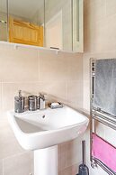 Charming Haven House Right Next To Moss Bank Park