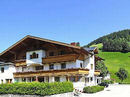 Apartment in Filzmoos With Garden