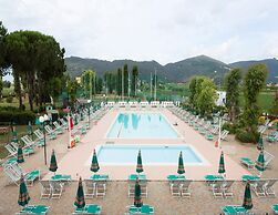 Apartment in Residenza Alberghiera Italia, Luni