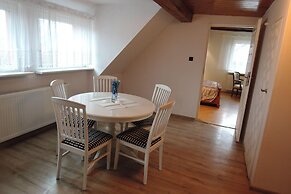 Holiday House With Fenced Garden in Stepnica