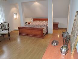 Holiday House With Fenced Garden in Stepnica
