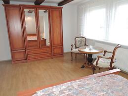 Holiday House With Fenced Garden in Stepnica