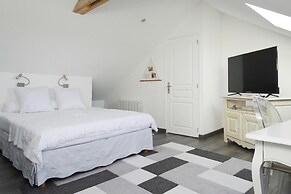 Holiday Home With sea View in Portbail